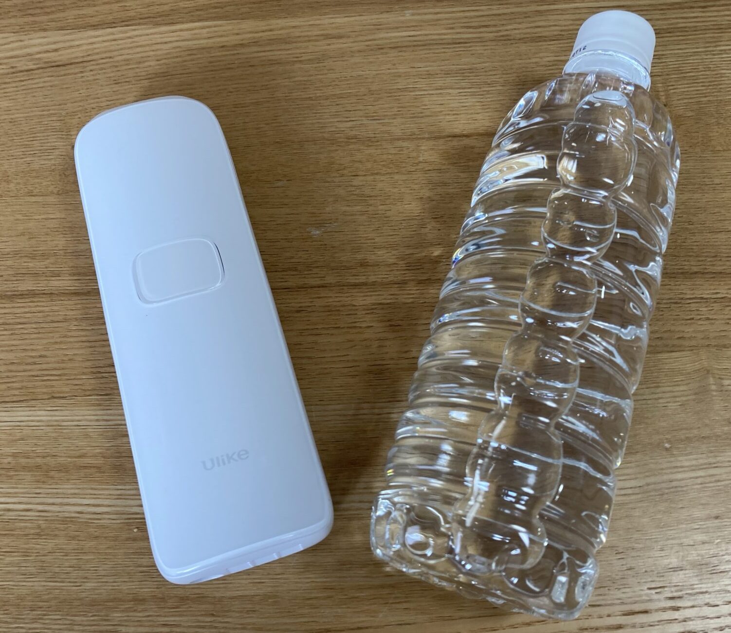 水のペットボトルとサイズ比較