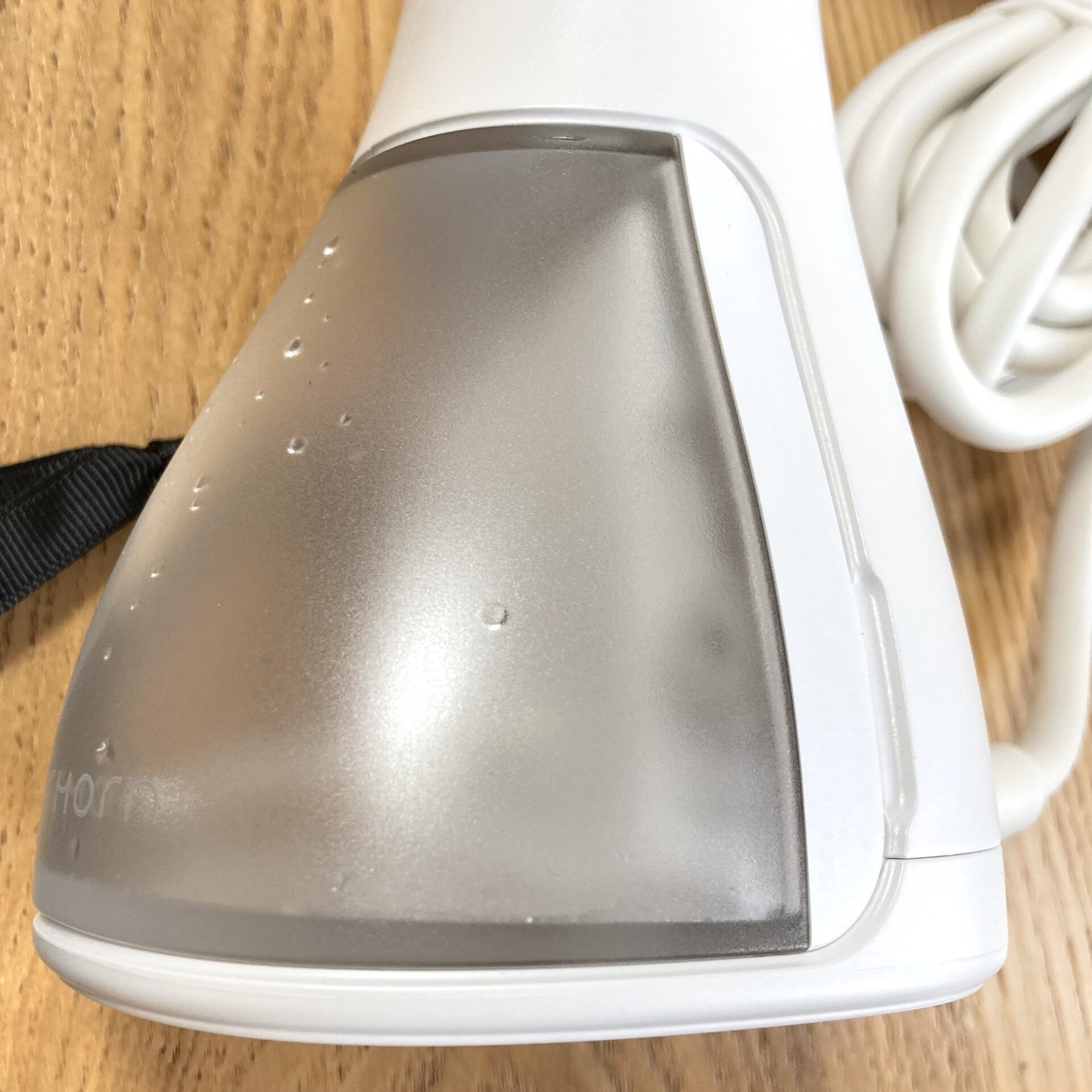 注水タンクに水滴がついている様子